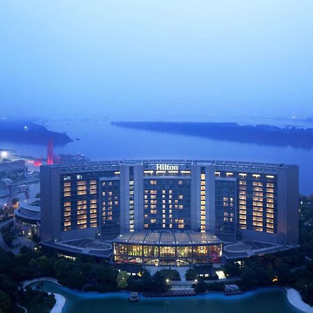 Hilton Nanjing Riverside Exterior foto